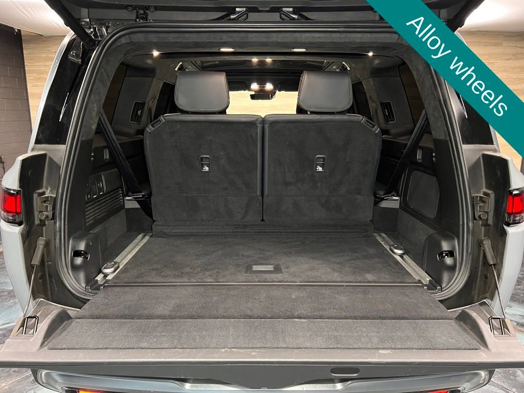 Used 2024 Rivian R1S Adventure image 15