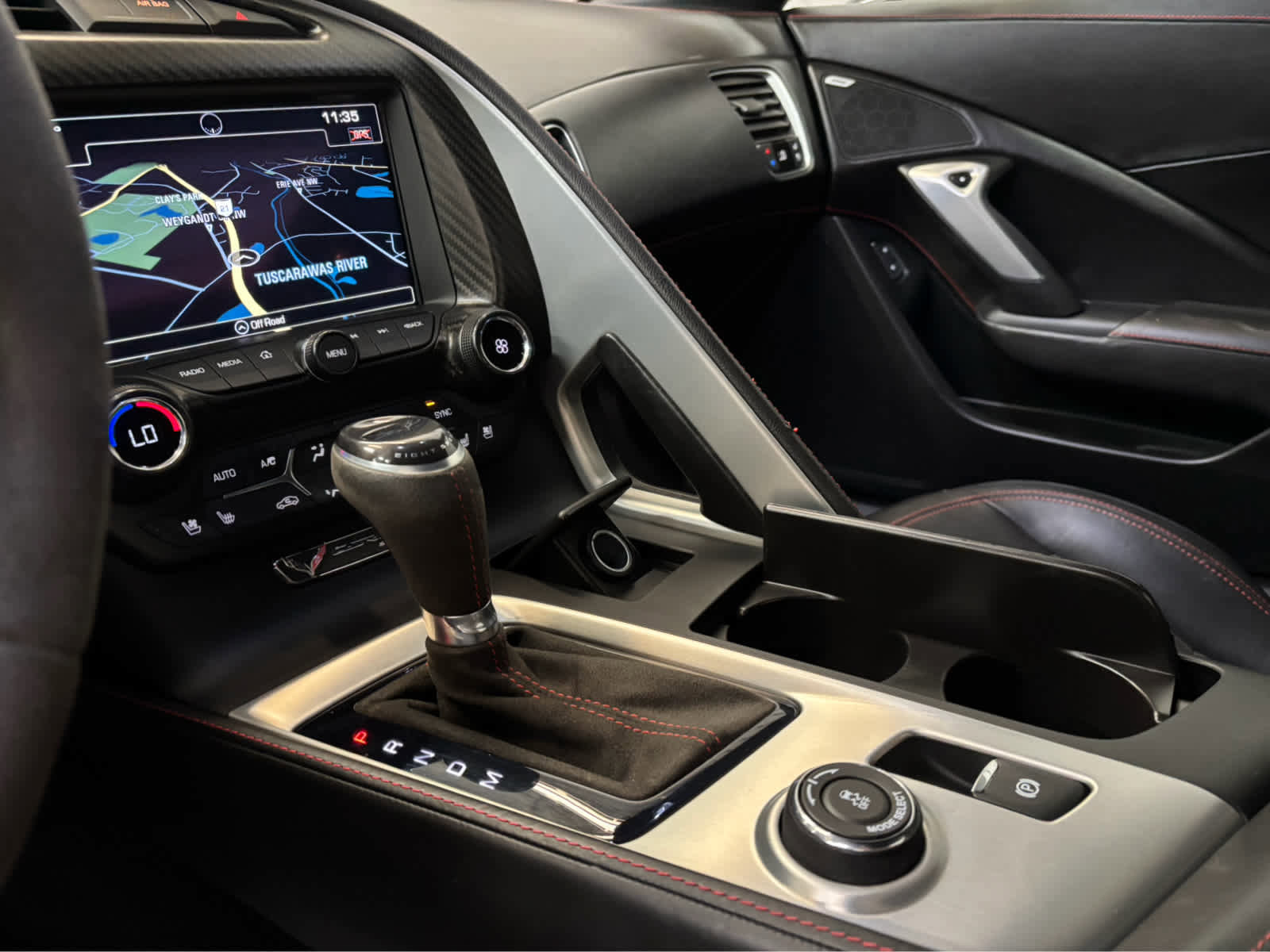 Used 2016 Chevrolet Corvette Stingray Coupe w/ 3LT Preferred Equipment Group image 20