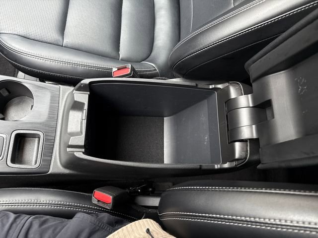 Used 2025 Ford Escape Platinum image 58