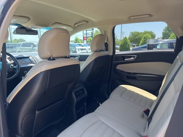 Used 2019 Ford Edge SEL w/ Equipment Group 201A FWD image 15