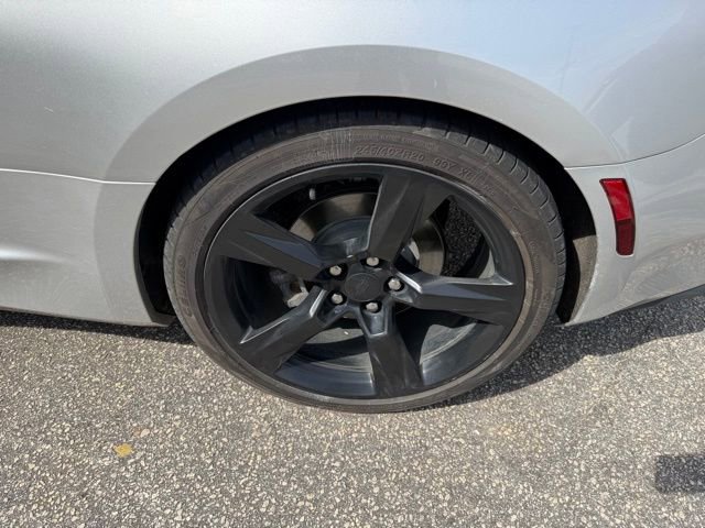 Used 2018 Chevrolet Camaro LT w/ RS Package RWD image 5