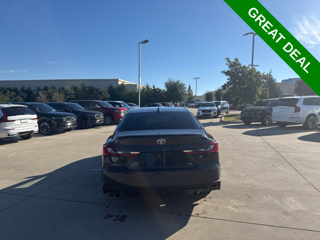 Used 2025 Toyota Camry SE w/ Multimedia Upgrade Package AWD/4WD image 13