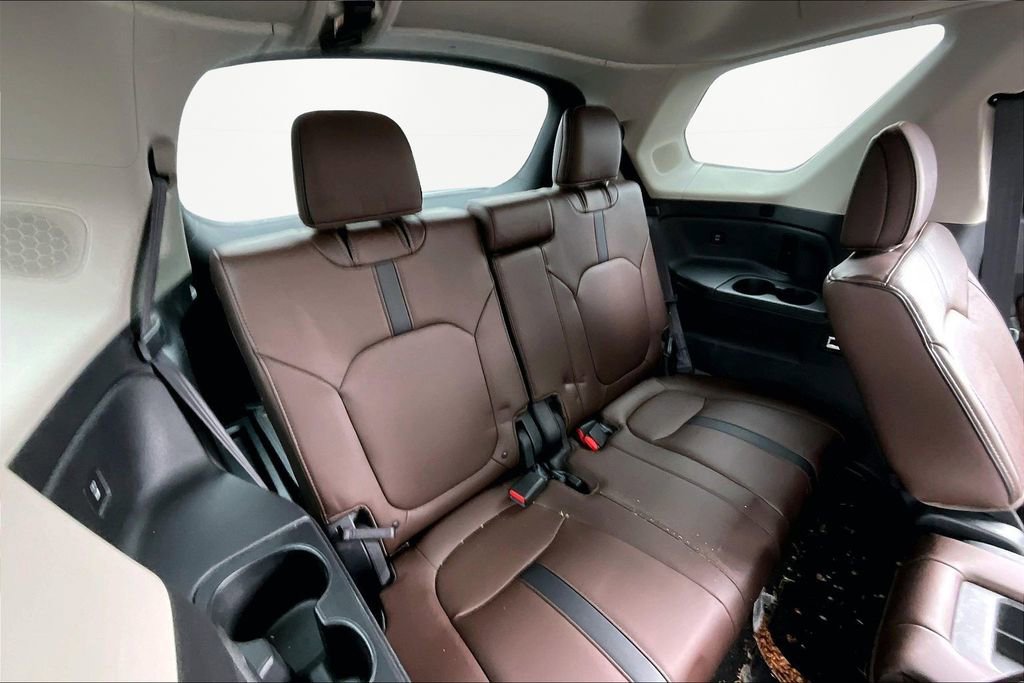 Certified 2025 Honda Pilot Elite image 18