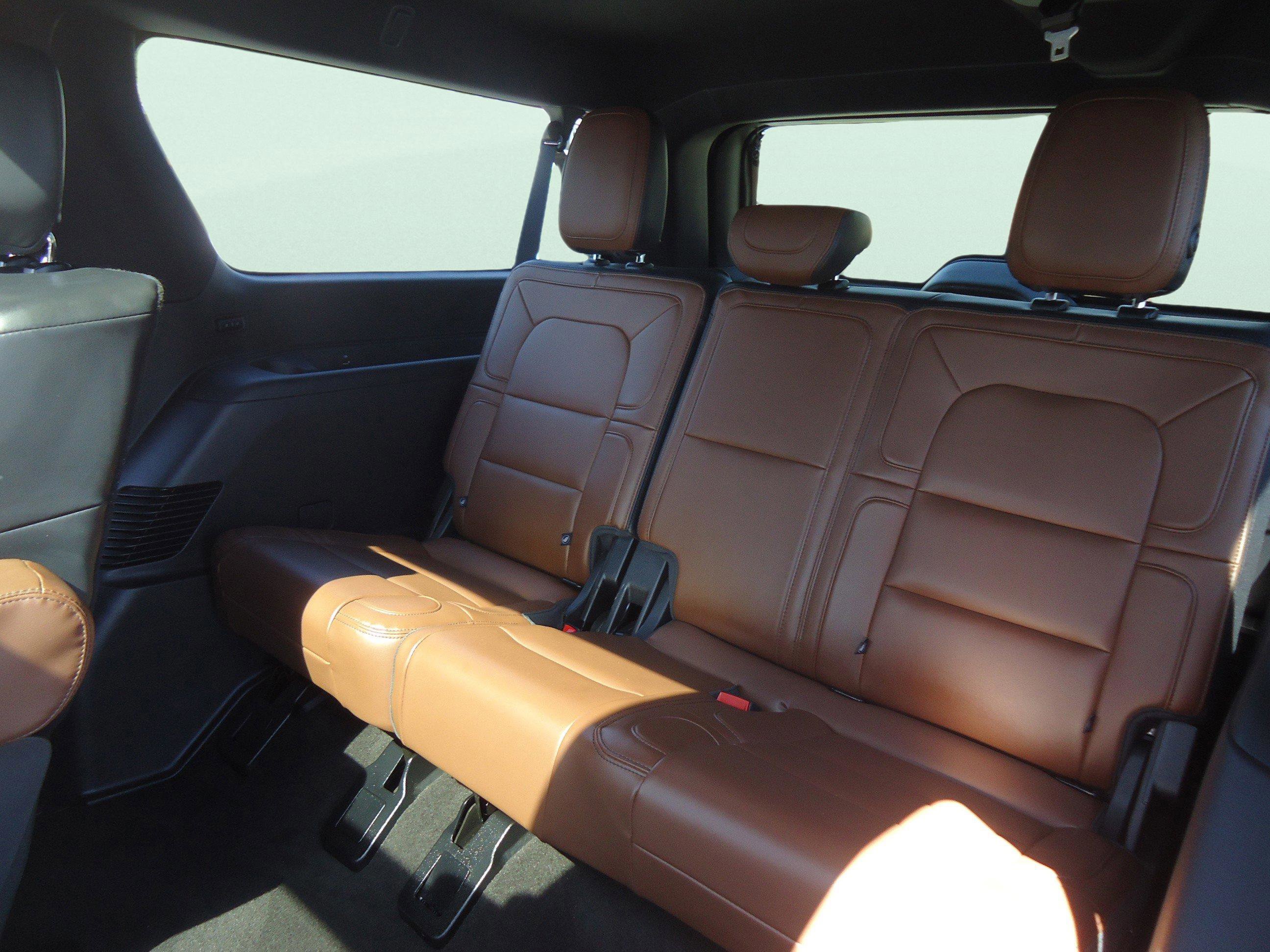 Used 2024 Lincoln Navigator L Reserve AWD/4WD image 35