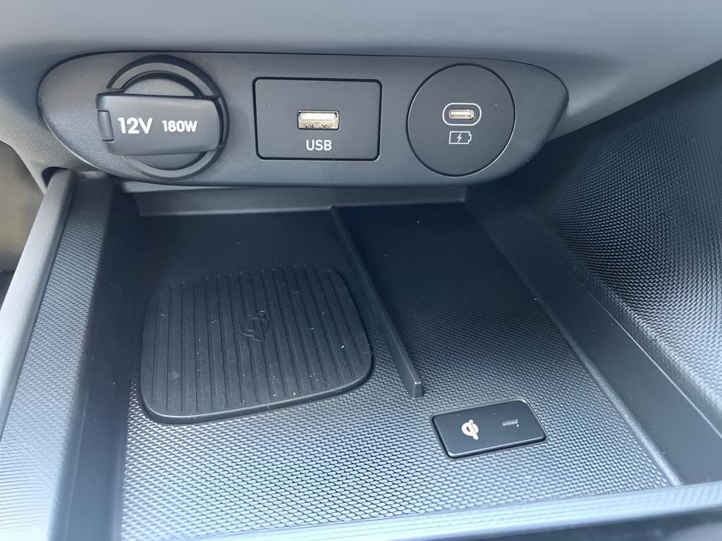 Used 2025 Hyundai Elantra Sport image 23