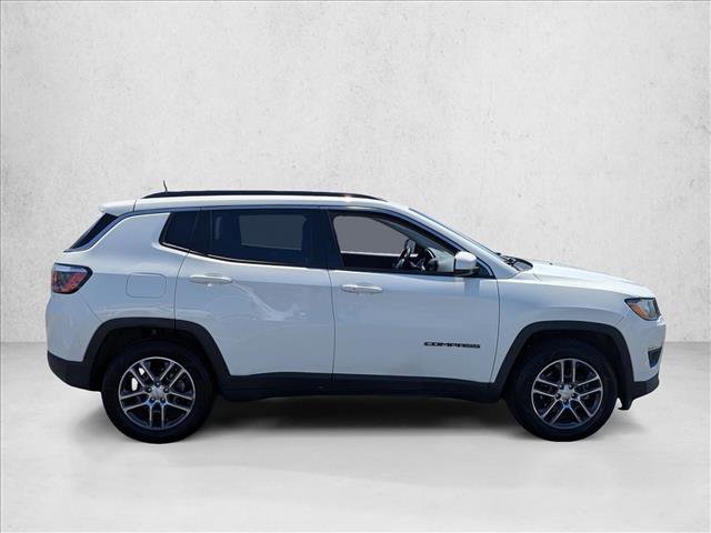 Used 2020 Jeep Compass Latitude w/ Popular Equipment Group FWD image 4