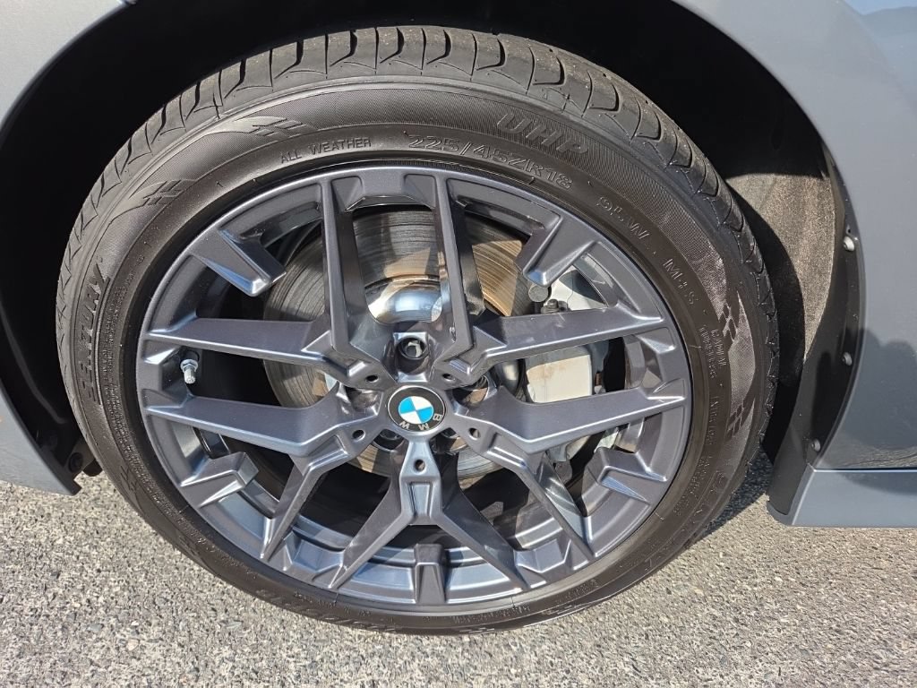 Used 2025 BMW 330i xDrive Sedan AWD/4WD image 15
