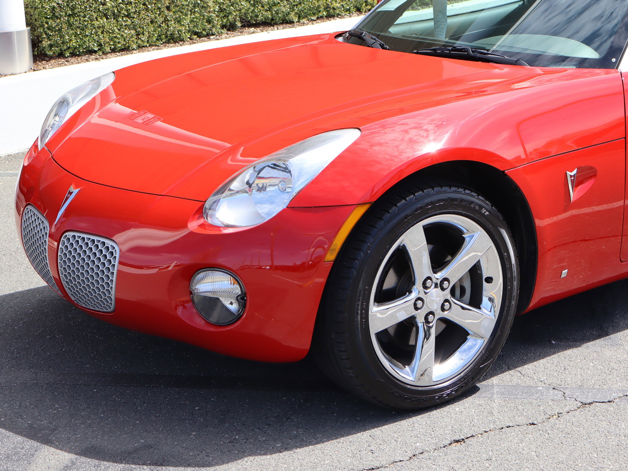 Used 2007 Pontiac Solstice Convertible w/ Premium Package image 6