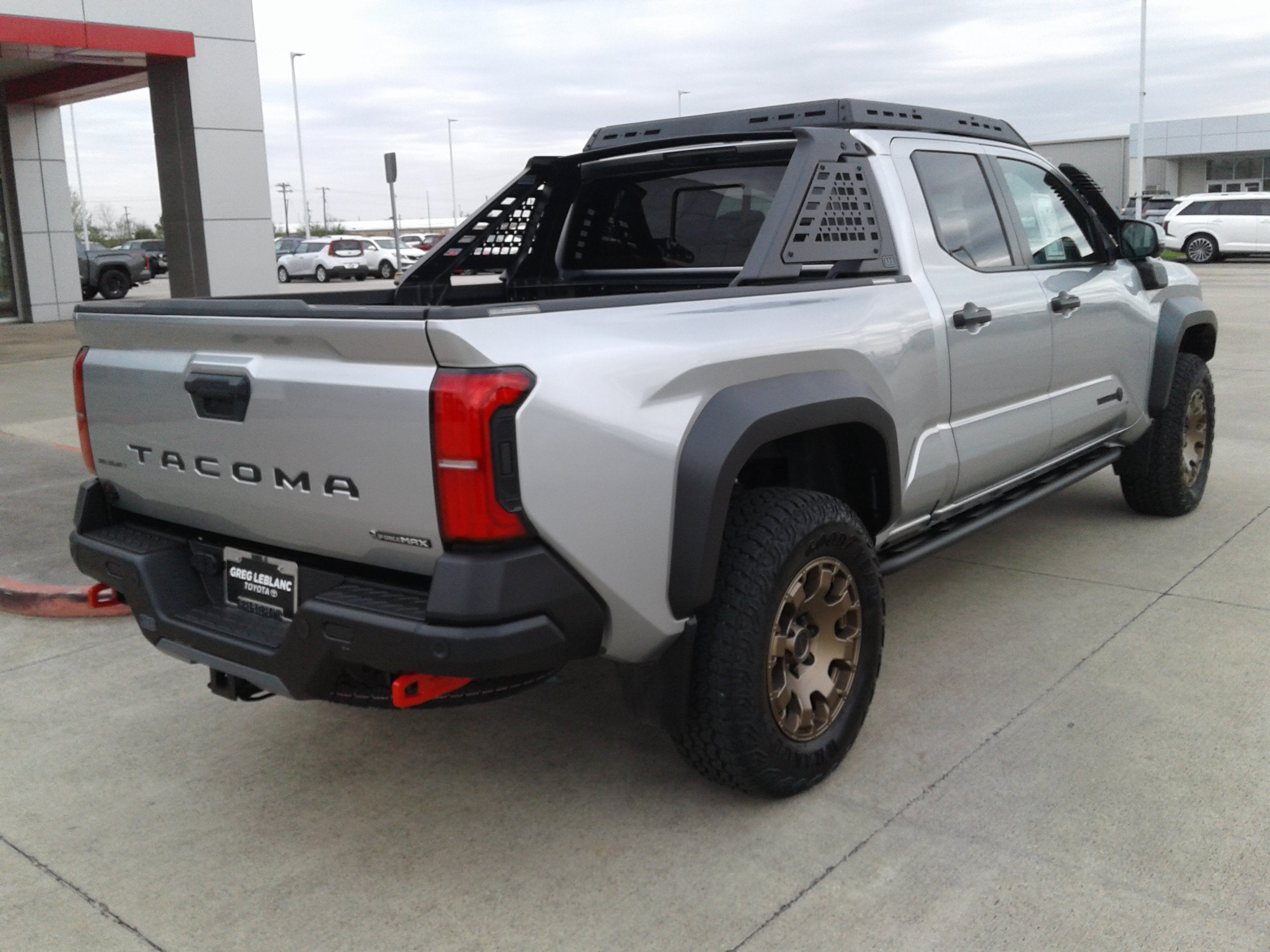 Used 2024 Toyota Tacoma 4x4 Double Cab Hybrid image 7