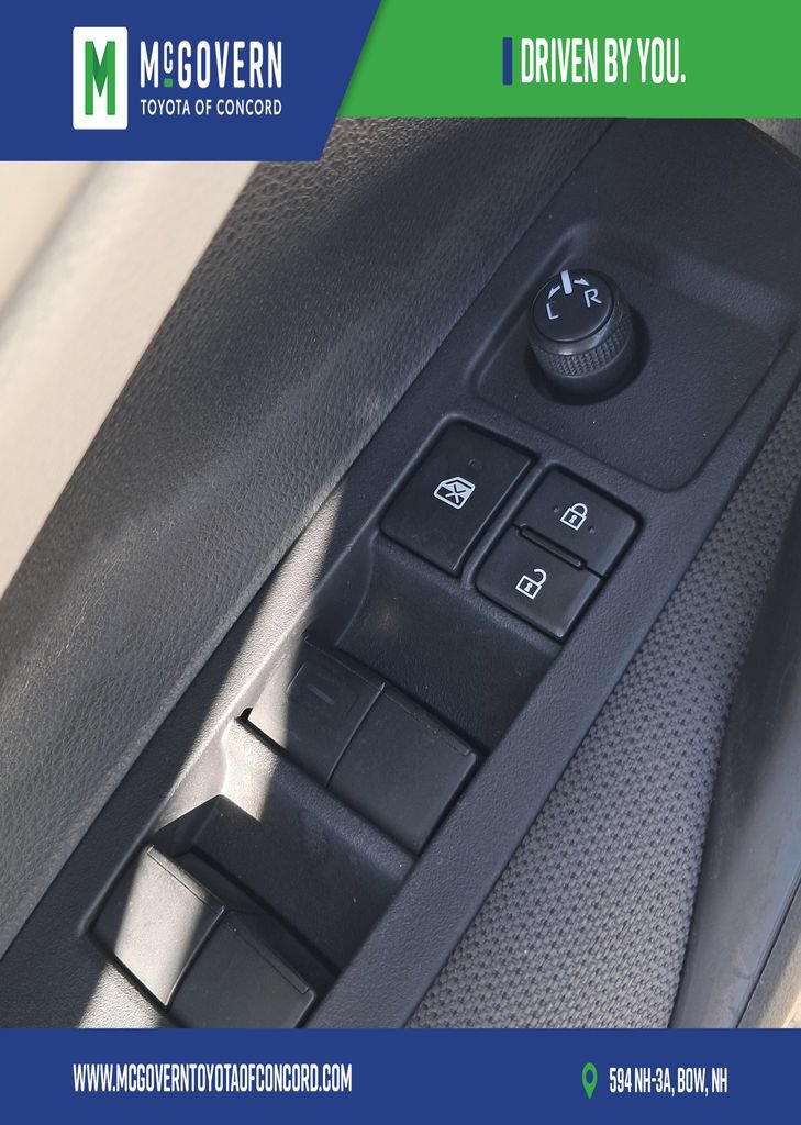 Used 2024 Toyota Corolla LE w/ LE Convenience Package FWD image 14