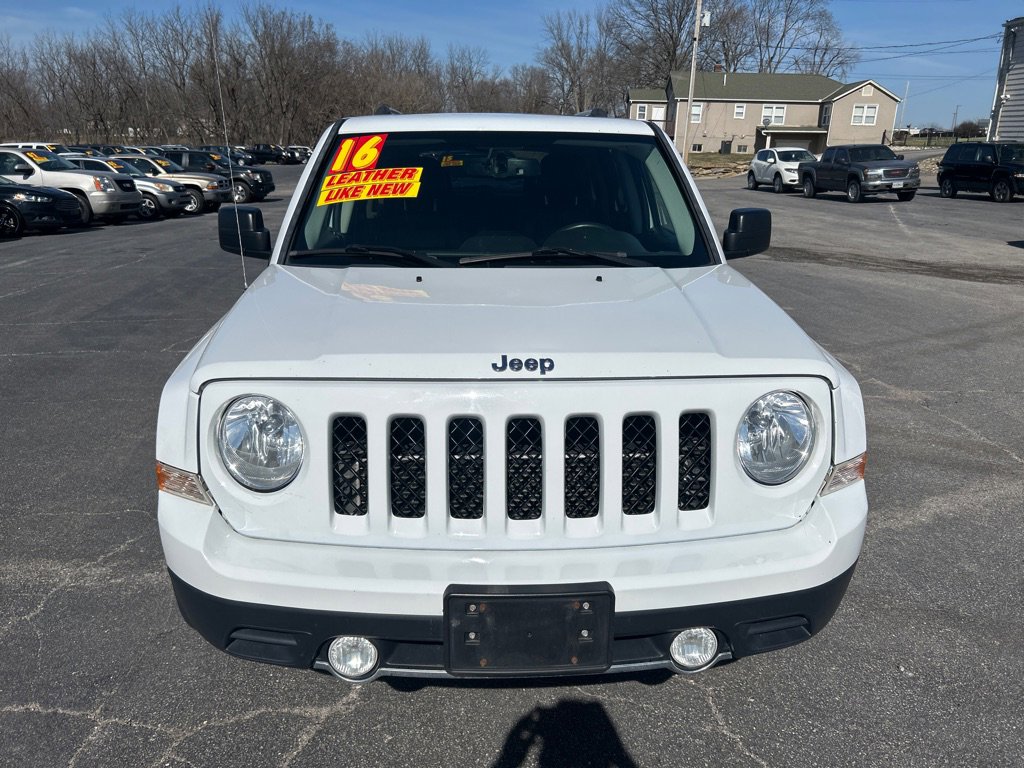 Used 2016 Jeep Patriot High Altitude image 3