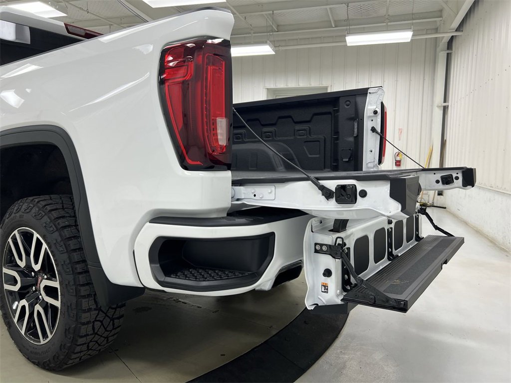 Used 2022 GMC Sierra 1500 AT4 image 23