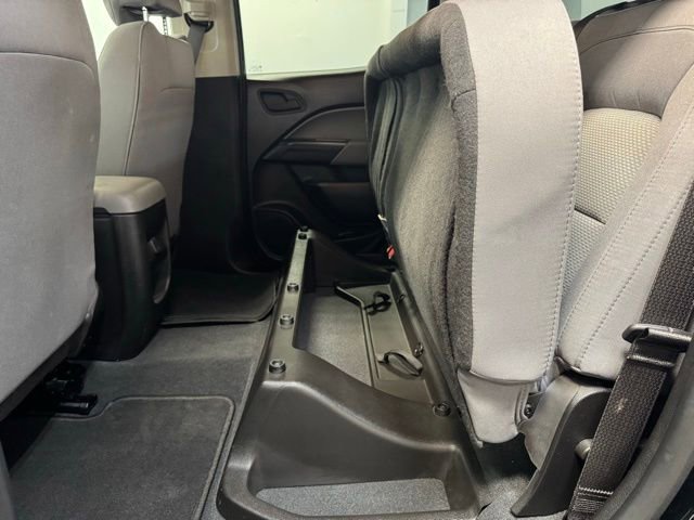 Used 2022 Chevrolet Colorado W/T RWD image 29