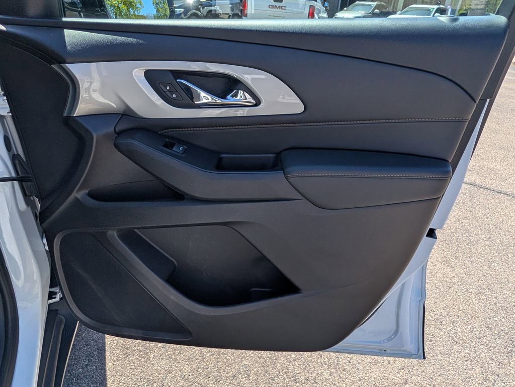 Used 2019 Chevrolet Traverse LT AWD/4WD image 17