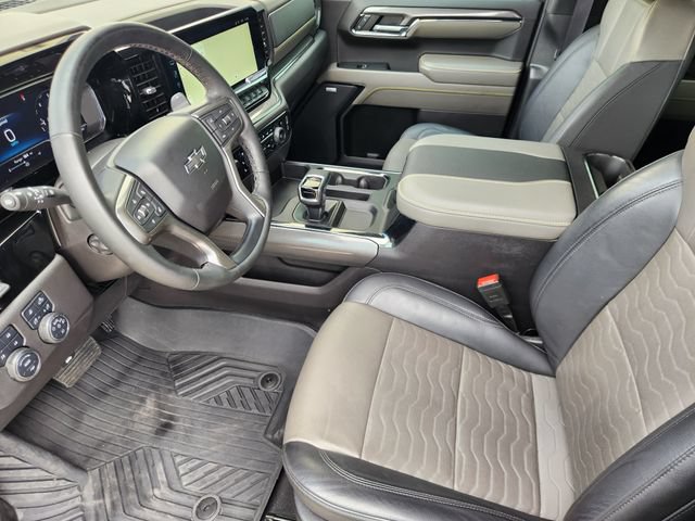 Used 2024 Chevrolet Silverado 1500 ZR2 w/ Technology Package AWD/4WD image 4