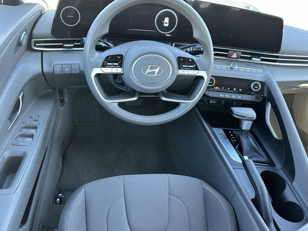Used 2024 Hyundai Elantra SEL image 8