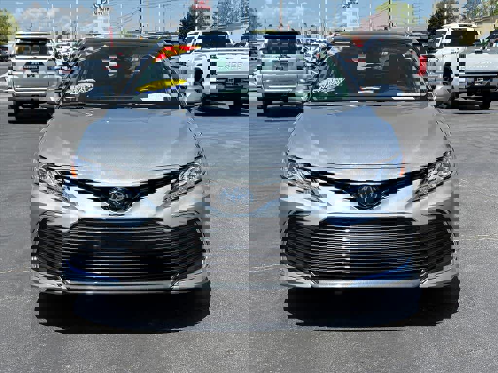 Used 2021 Toyota Camry XLE FWD image 25