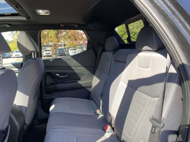 Used 2023 Hyundai Santa Cruz SEL Premium AWD/4WD image 15