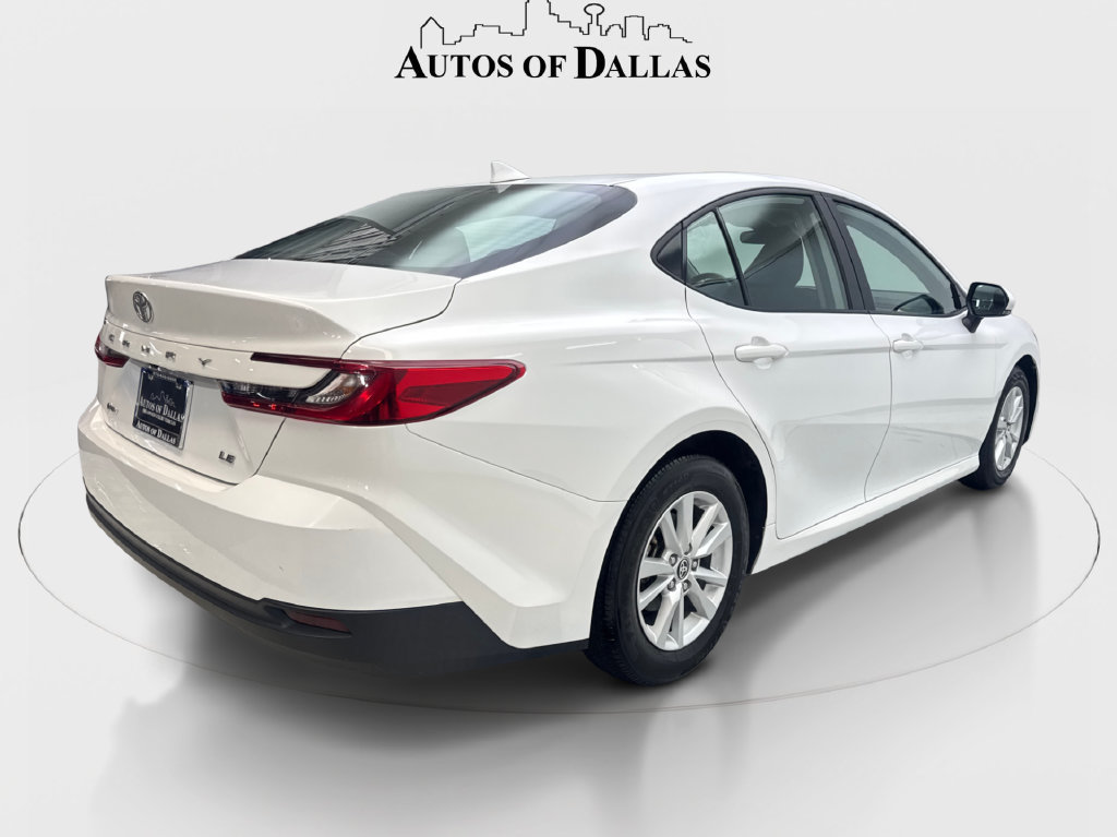 Used 2025 Toyota Camry LE FWD image 7