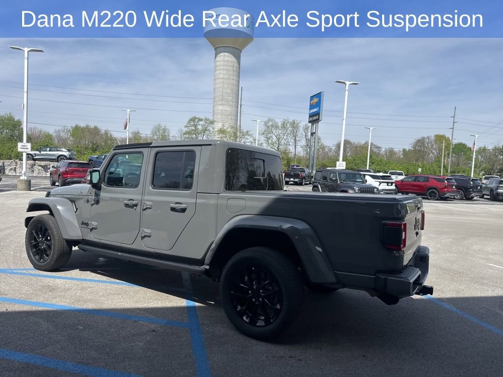 Used 2023 Jeep Gladiator Overland image 7
