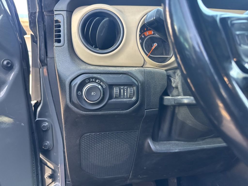 Used 2020 Jeep Wrangler Unlimited Sport S image 6