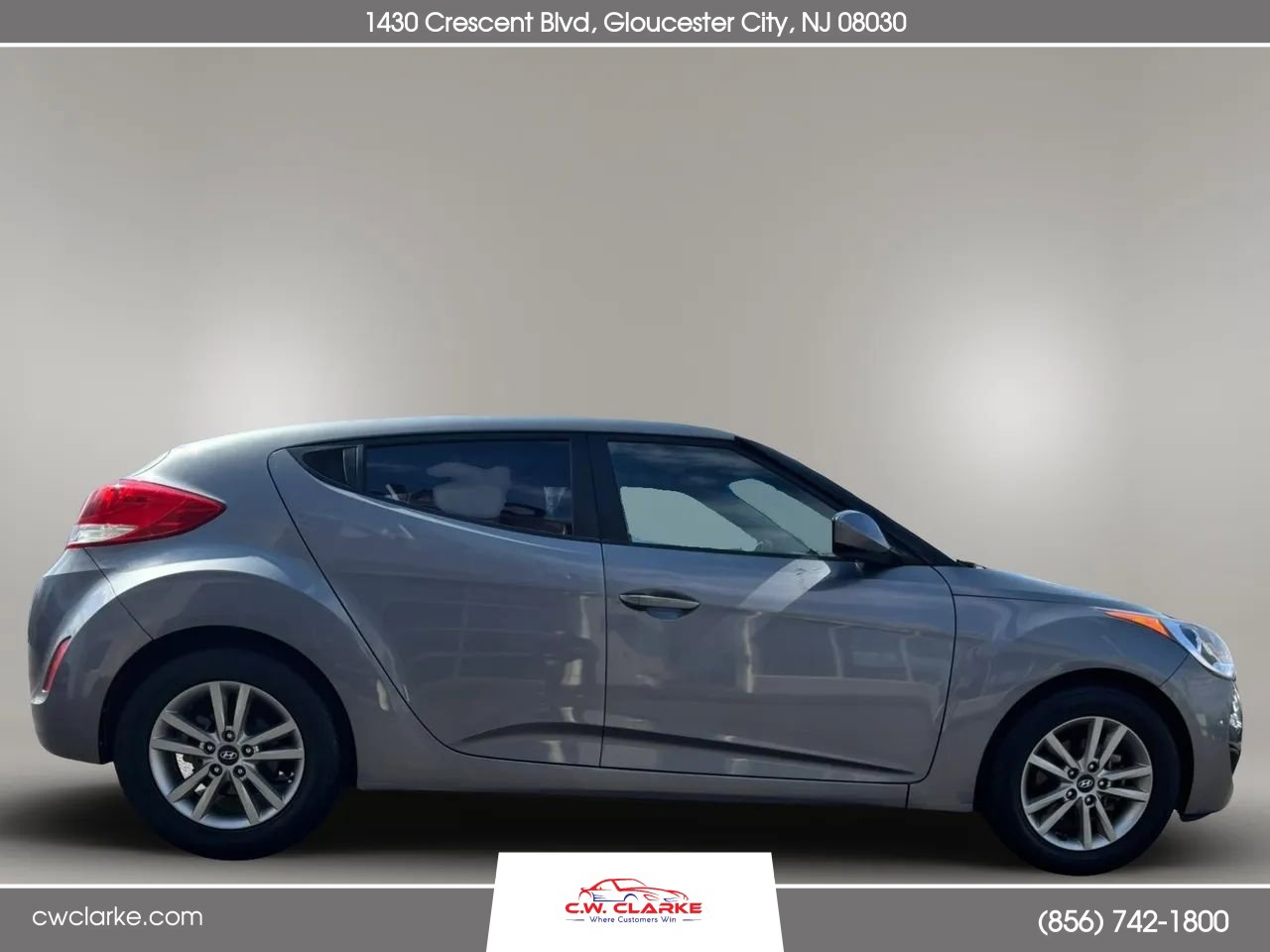 Used 2016 Hyundai Veloster image 5