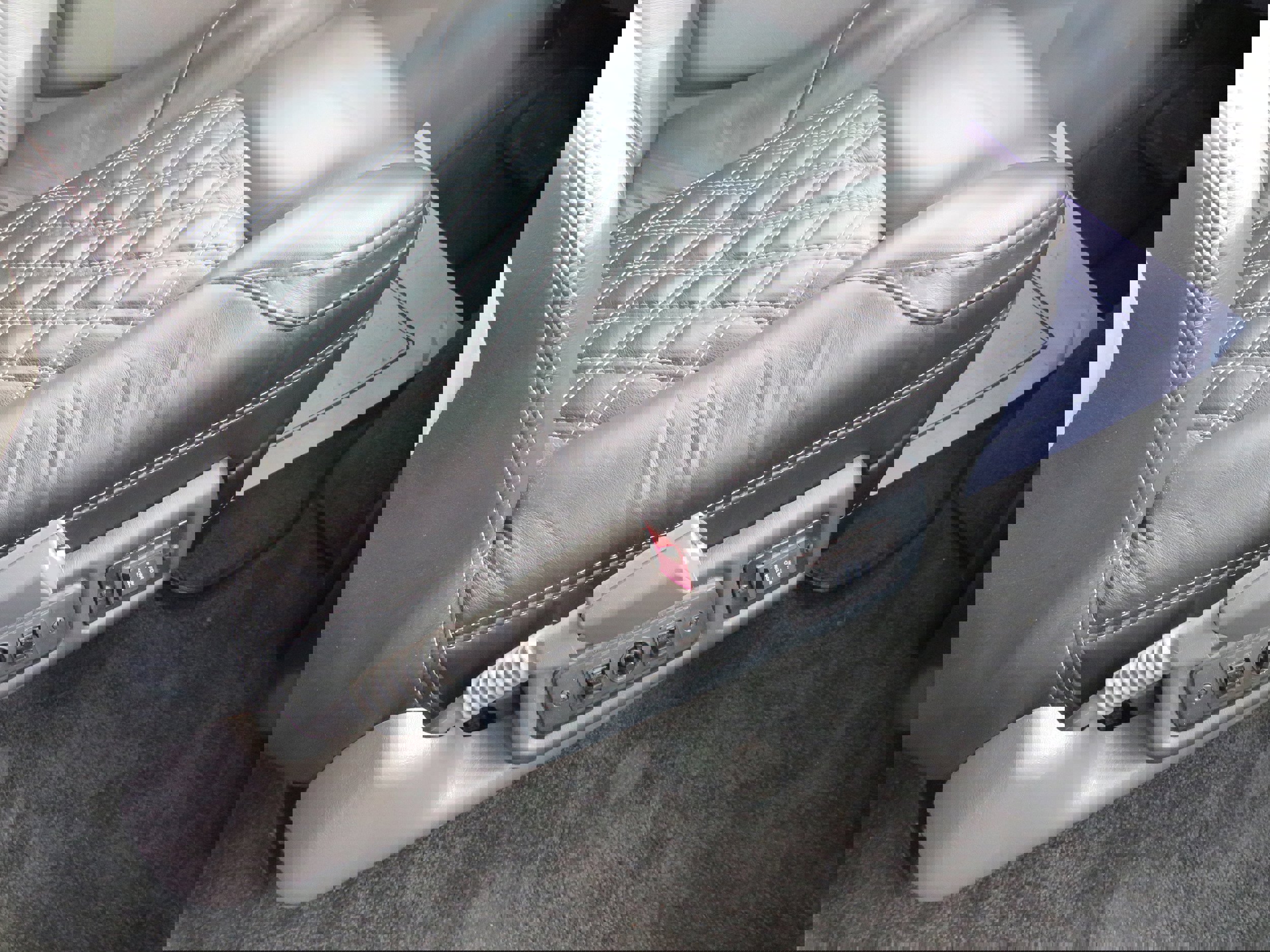 Used 2022 GMC Savana 2500 Extended image 13