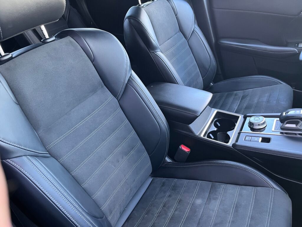 Used 2024 Mitsubishi Outlander SE image 30