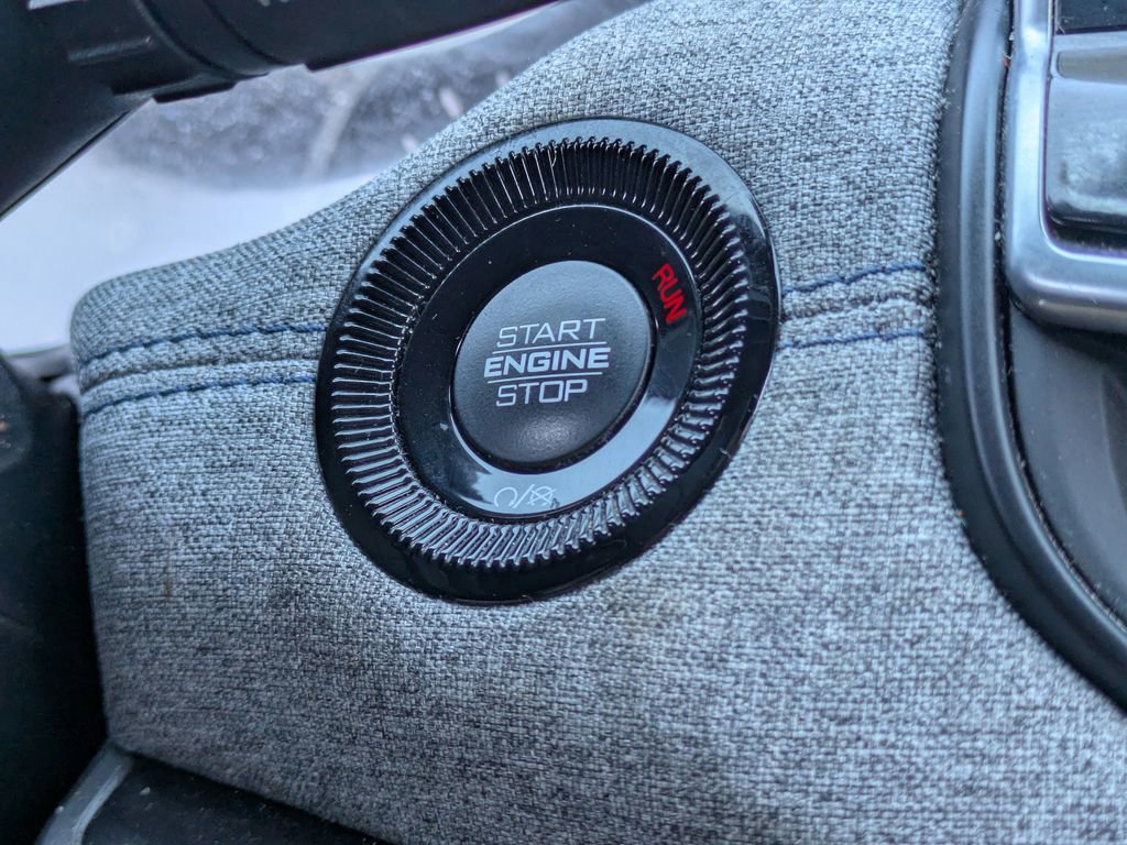 Used 2023 Jeep Compass Latitude image 25