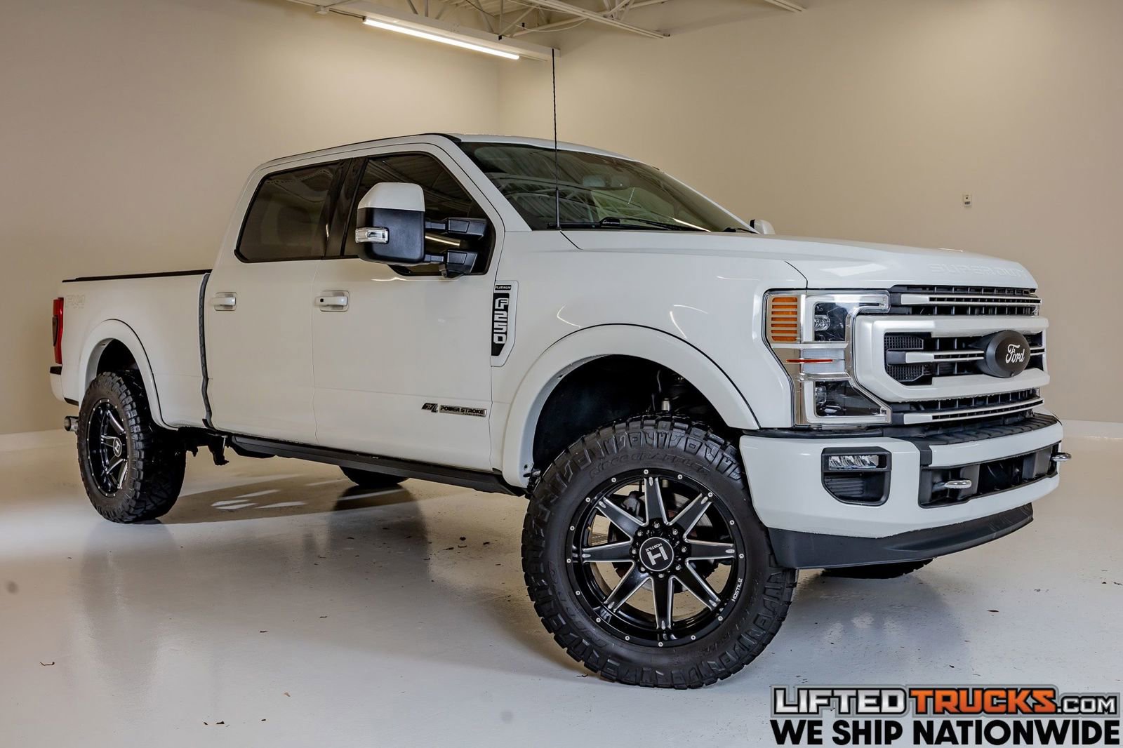 Used 2022 Ford F250 Platinum w/ FX4 Off-Road Package AWD/4WD image 1