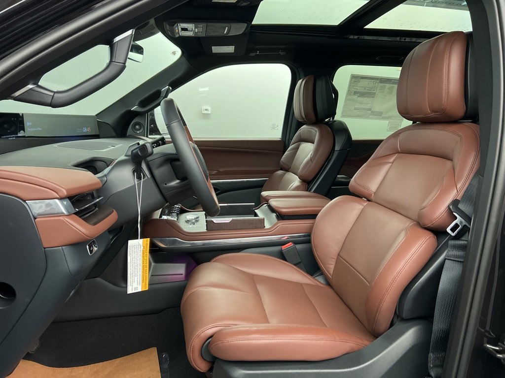 New 2025 Lincoln Navigator L Reserve image 30
