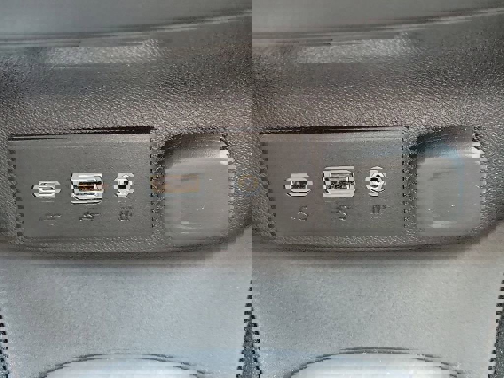 Used 2022 Chevrolet Malibu LT image 28