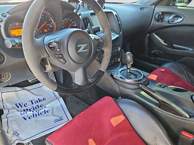 Used 2018 Nissan 370Z NISMO image 10
