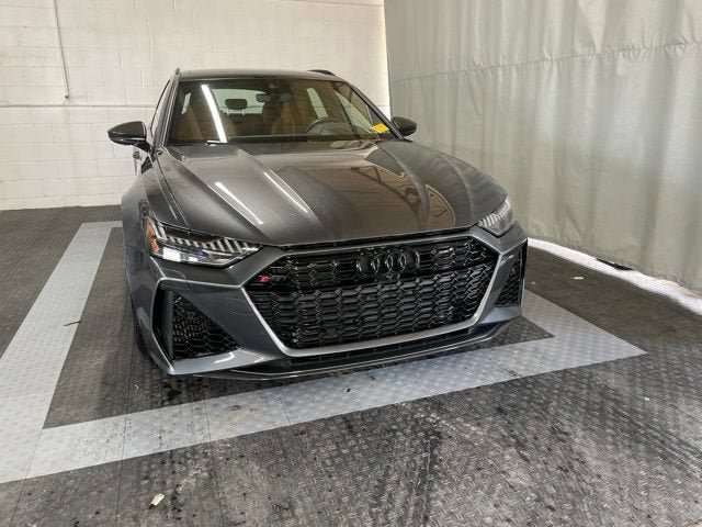 Used 2022 Audi RS 6 AWD/4WD image 2