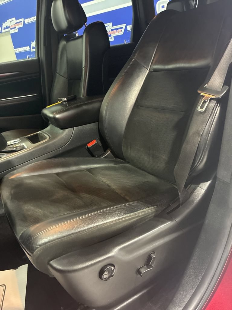 Used 2018 Jeep Grand Cherokee Altitude AWD/4WD image 13