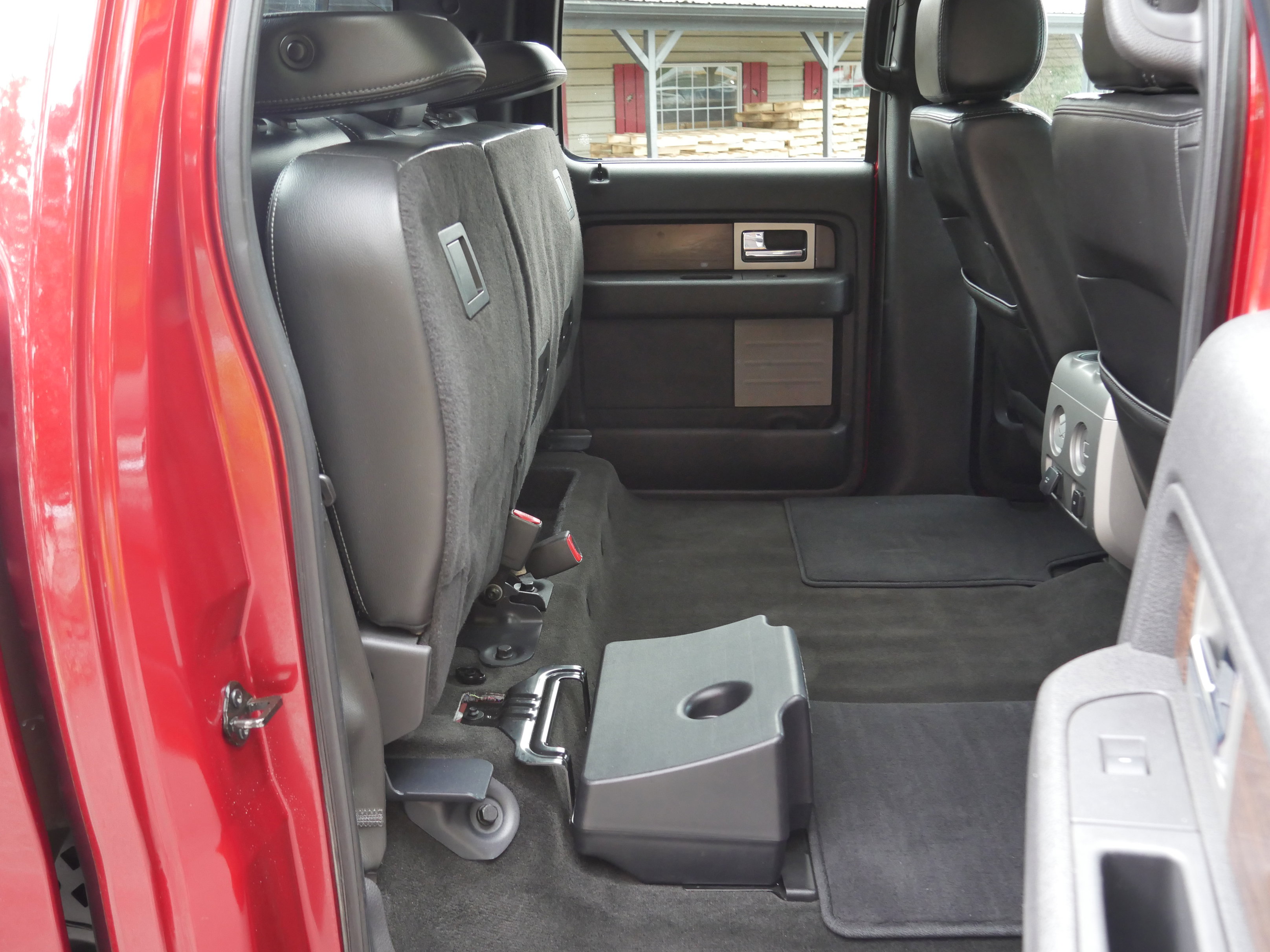 Used 2014 Ford F150 Lariat w/ Equipment Group 502A Luxury AWD/4WD image 30