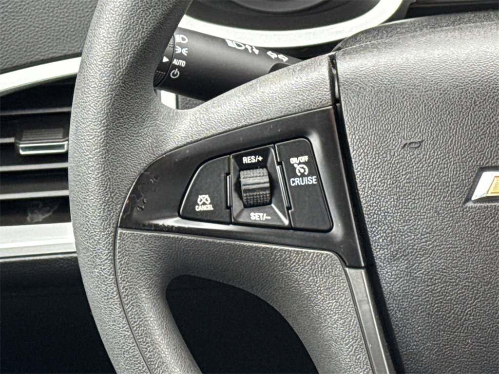 Used 2015 Chevrolet Equinox LS image 24