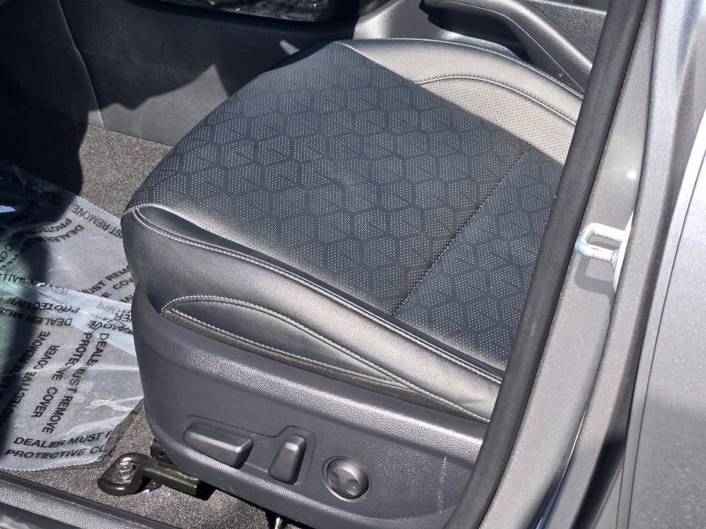 Used 2024 Kia Seltos EX image 22