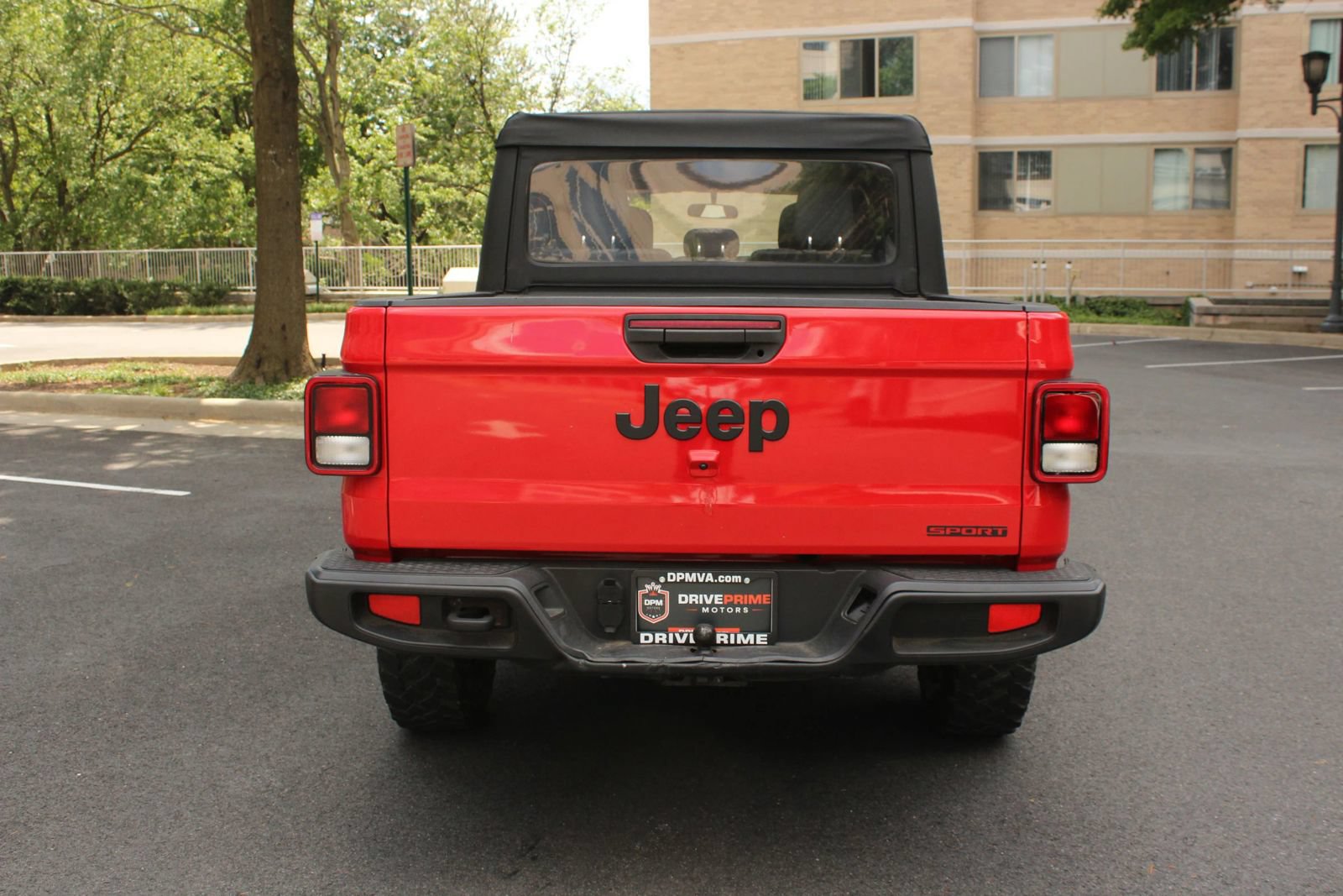 Used 2020 Jeep Gladiator Sport AWD/4WD image 8
