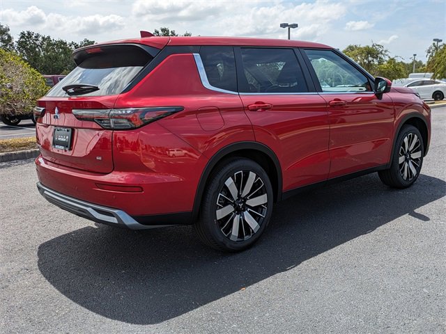 New 2025 Mitsubishi Outlander SE image 5