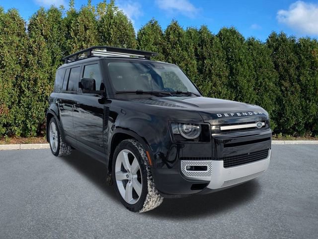 Used 2023 Land Rover Defender 110 SE image 3
