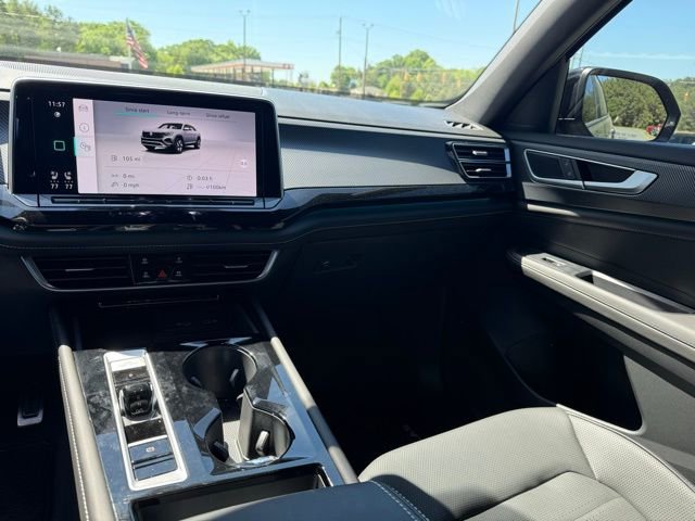 Used 2025 Volkswagen Atlas Cross Sport SEL R-Line AWD/4WD image 23