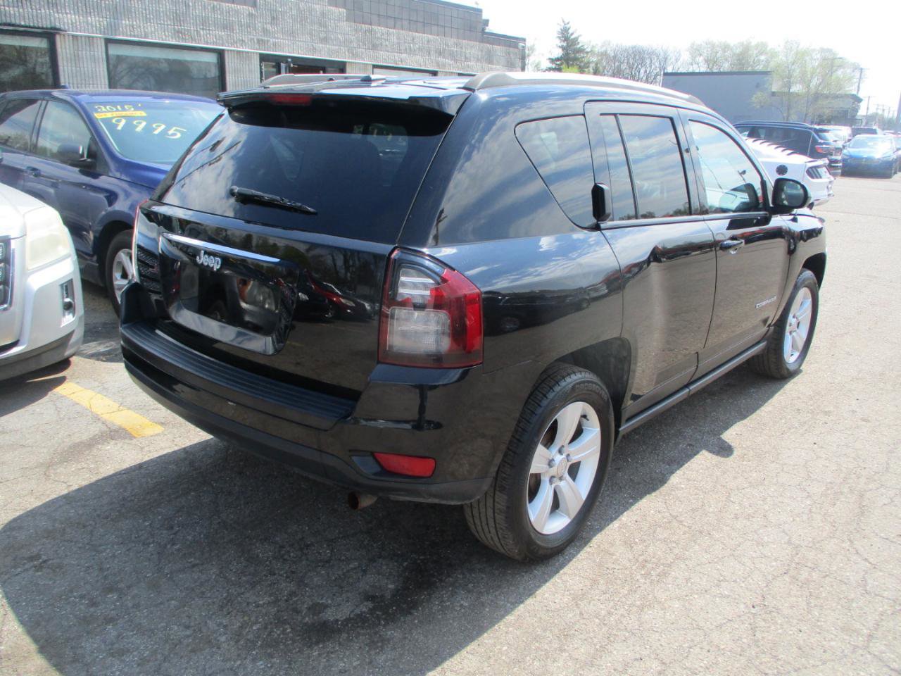 Used 2017 Jeep Compass Sport w/ Power Value Group FWD image 5