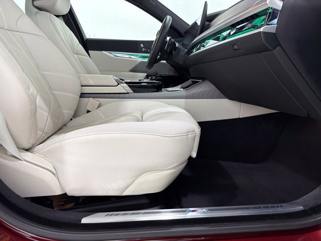 Used 2025 BMW 760i xDrive w/ Executive Package AWD/4WD image 21