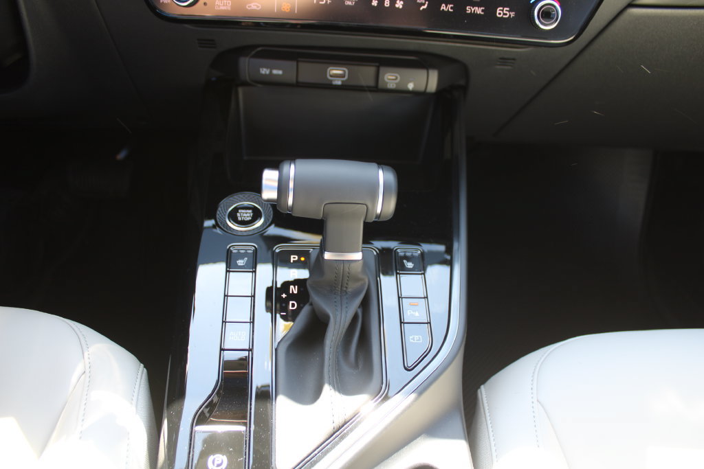 New 2026 Kia Niro EX FWD image 33