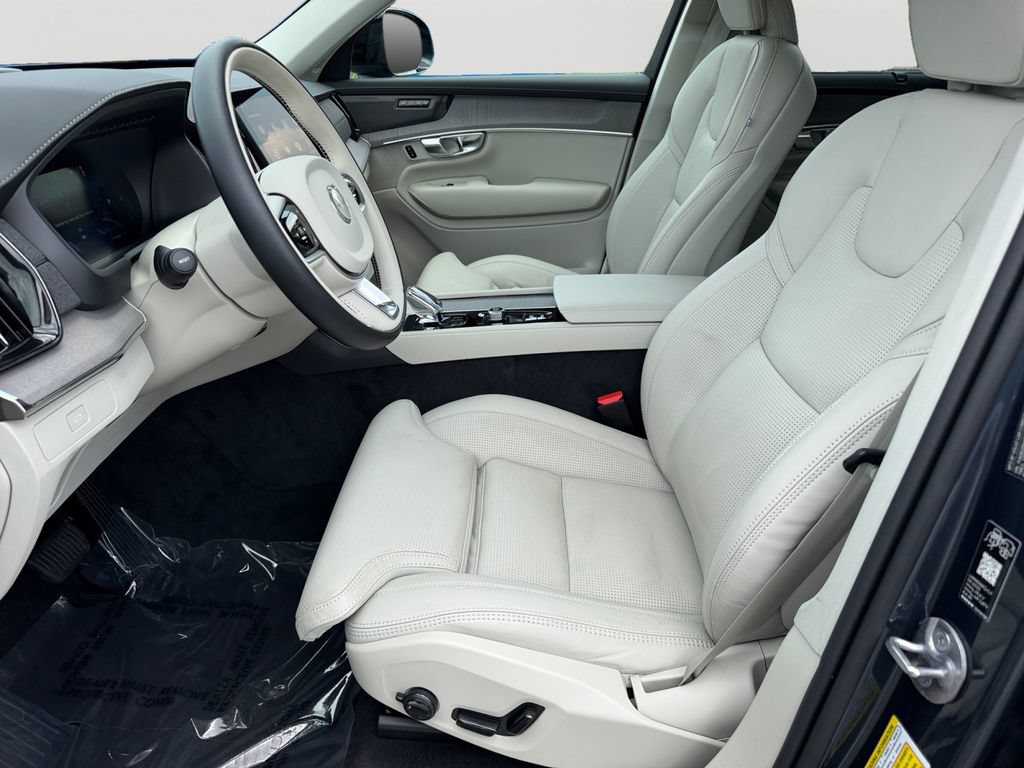 Certified 2026 Volvo XC90 B6 Ultra AWD/4WD image 16