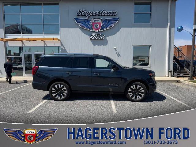 Certified 2025 Ford Expedition Platinum w/ Driver's Package image 1