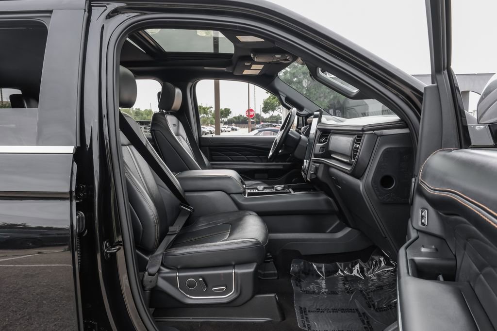 Used 2023 Ford Expedition Max Platinum AWD/4WD image 45