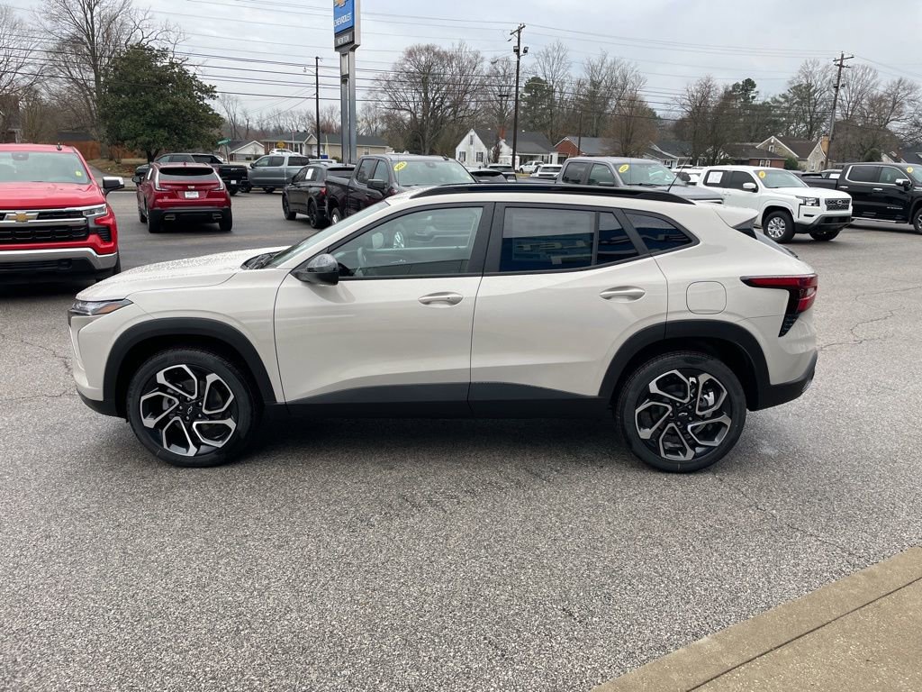 New 2026 Chevrolet Trax RS w/ Driver Confidence Package FWD image 45