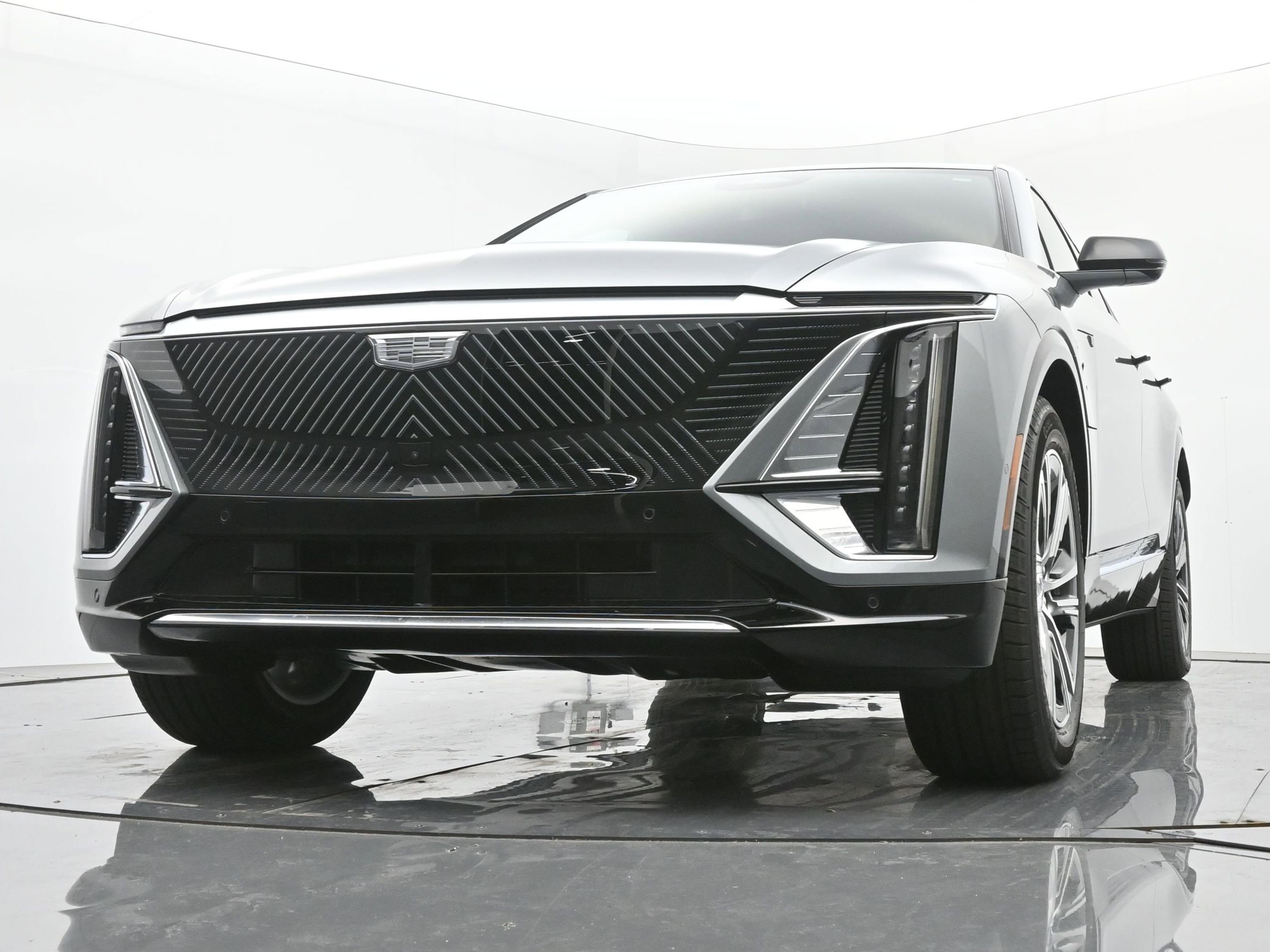 New 2025 Cadillac Lyriq Luxury image 15
